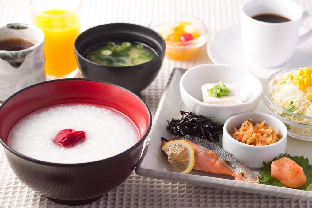 Courts of a Japanese diet for 14 days